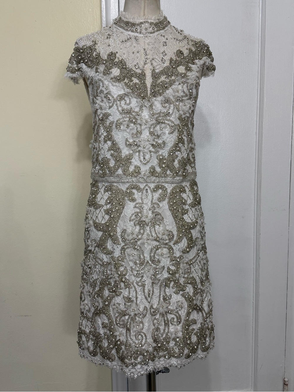 Alice + Olivia
PRIA MINI GOWN - Picture 7 of 16